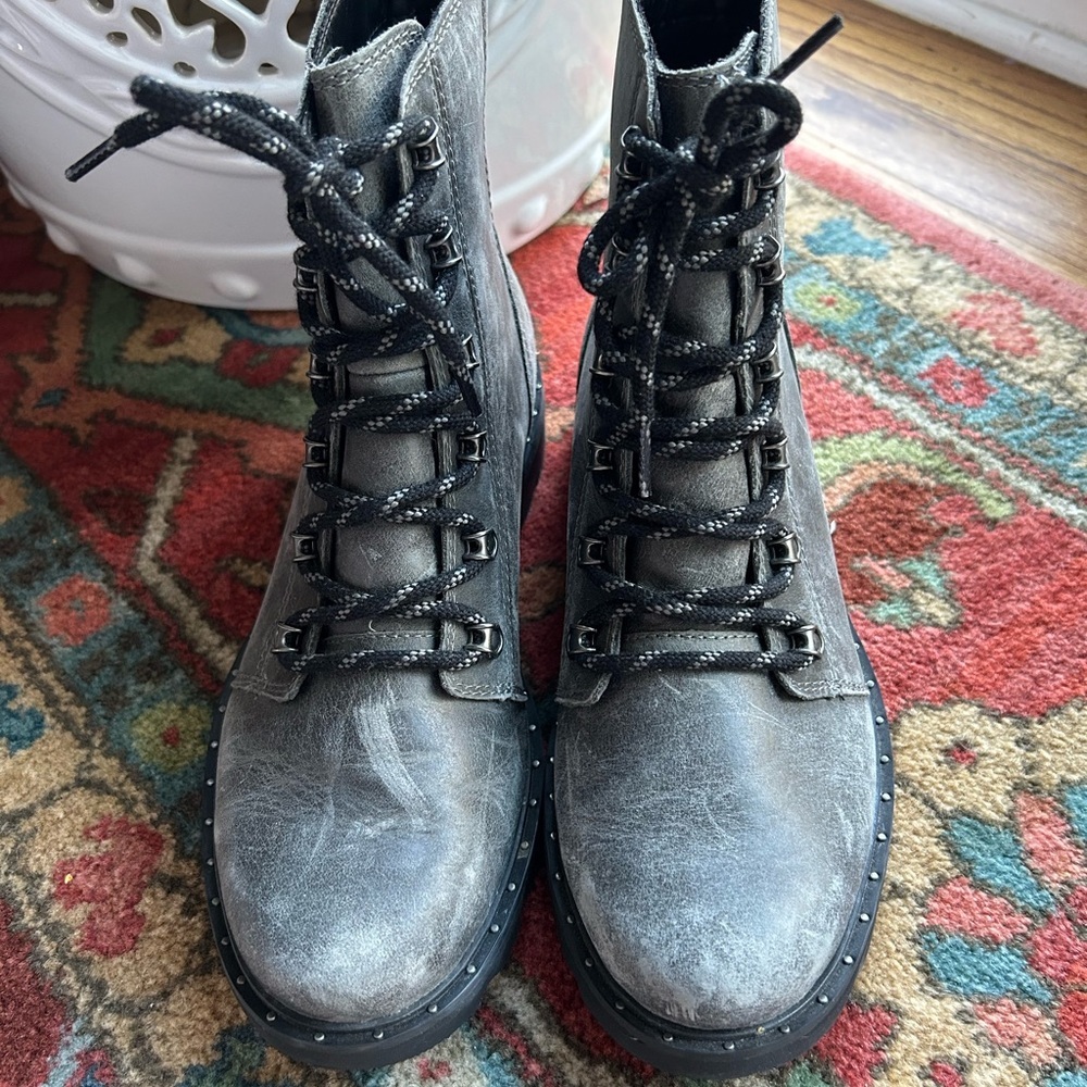 Waterproof Sorel Gray Ankle Boots Size 10 Excellent Condition - Picture 6 of 7